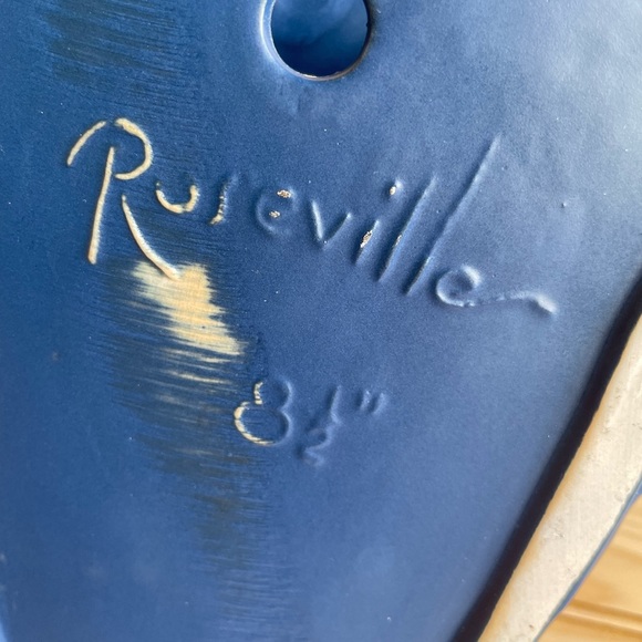 Roseville (Reproduction) Wall Pocket Blue with Leaves LUFFA - Picture 3 of 6